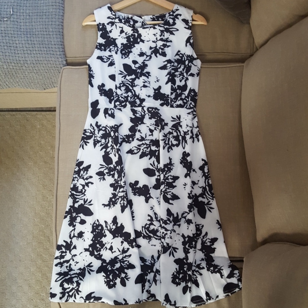 Floral Midi 👗 dress fit and flare